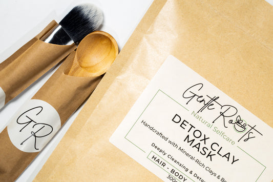 Gentle Roots Detox Clay Mask with wooden spoon and brush – natural skincare